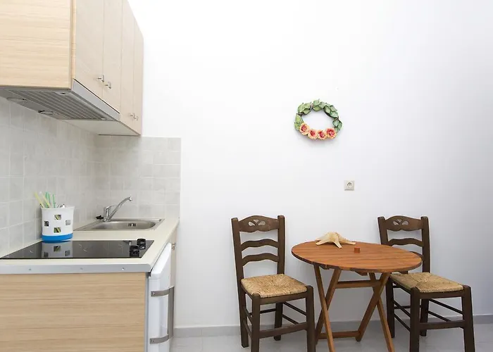 Moutsouna Beach * Moutsoúna