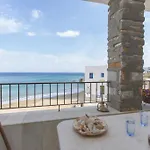 Semesterbostad Moutsouna Beach