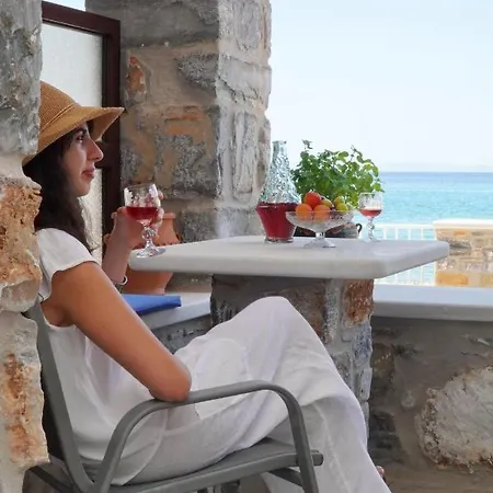 Feriehus Moutsouna Beach *