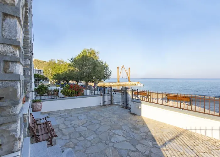 Moutsouna Beach * Mucúna