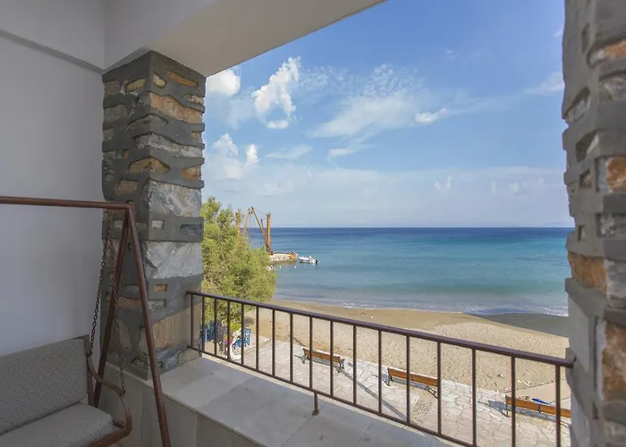 Moutsouna Beach * Mucúna